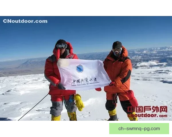 登山高手榜：徒步探险，挑战极限，谁能登上巅峰？