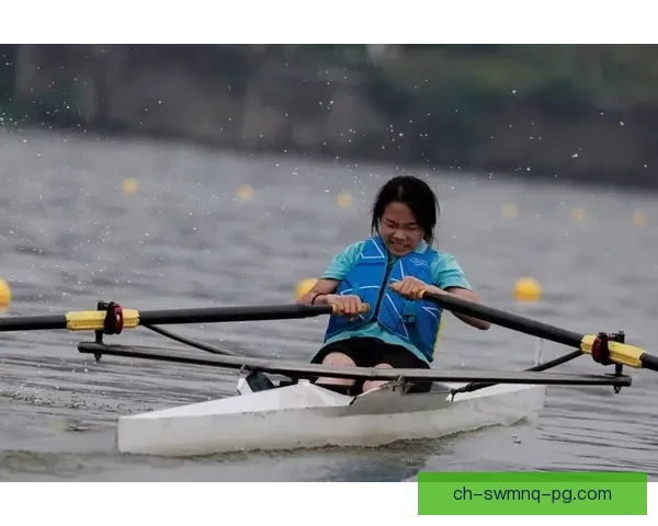 赛艇赛事震撼开赛，各路选手燃情竞技闪耀水面